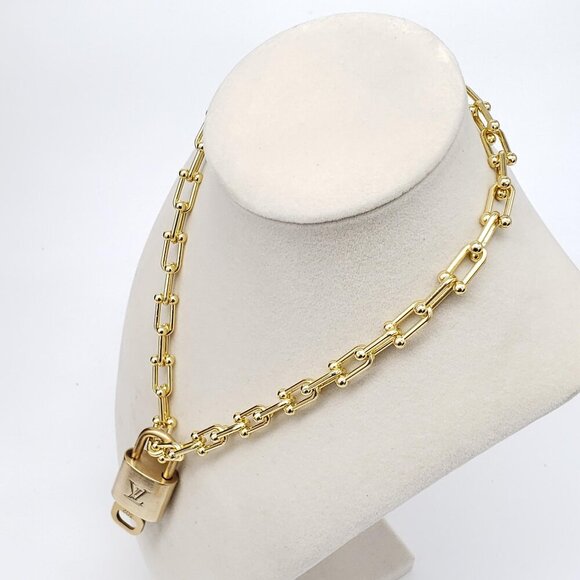 Louis Vuitton Jewelry - Authentic Louis Vuitton Gold Padlock with Unbranded Gold plated Chain